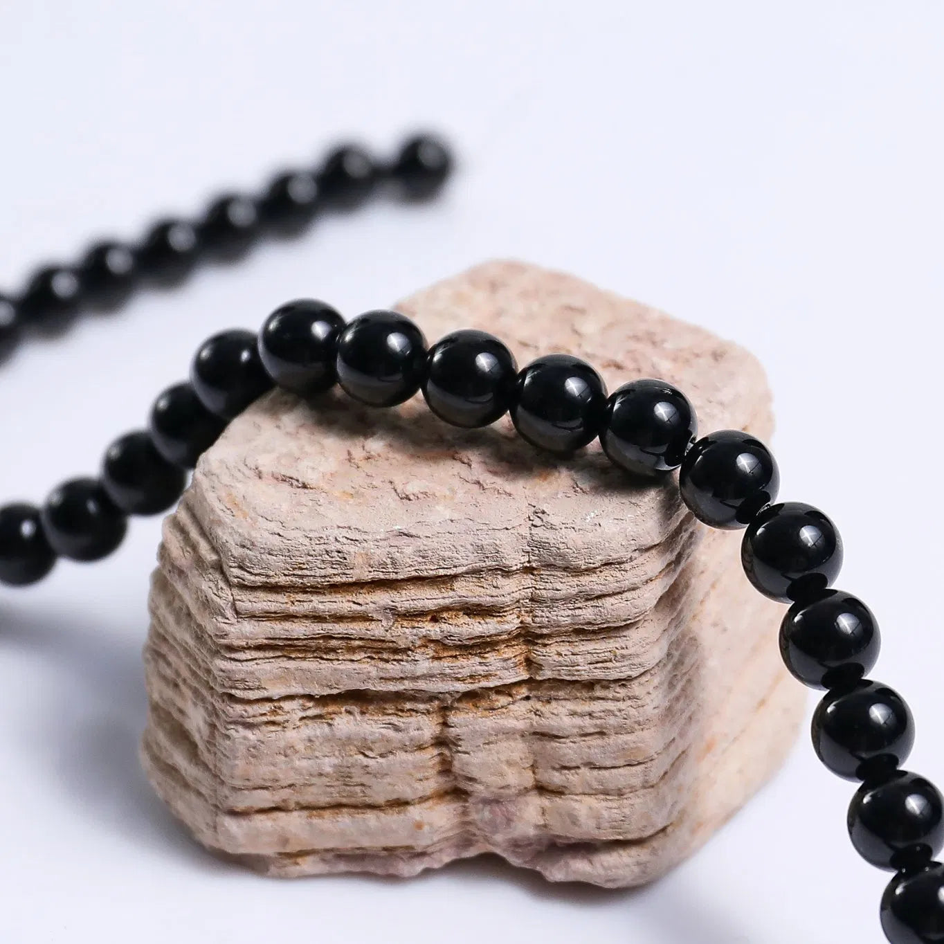 Quartz 8mm Handmade Black Obsidian Gemstone Reiki Healing Crystals Natural Stone Crystal Bracelet with Stretch Beads